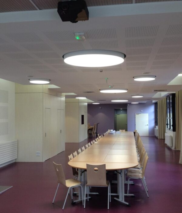 Salle de réception du centre hospitalier de Beaujeu équipée des réseaux CVC