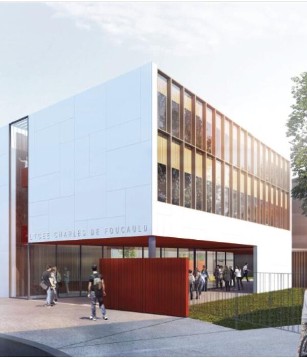 Bâtiment scolaire Charles de Foucauld avec cuisine centrale et réseaux techniques